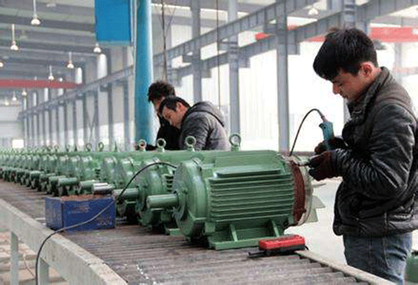 三相異步電動機在運轉(zhuǎn)中突然停止運行是怎么回事？