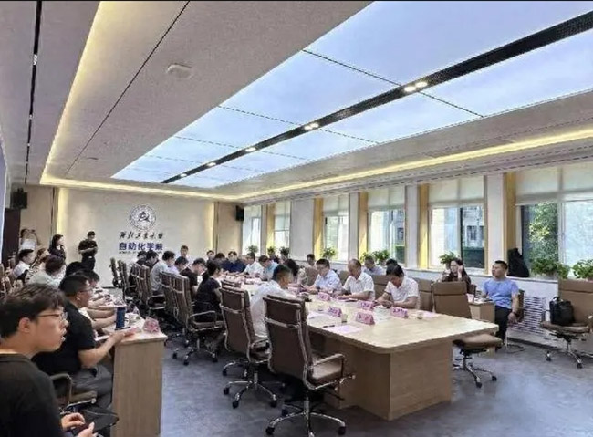 西安西瑪電機(jī)與西北工業(yè)大學(xué)開(kāi)展“雙進(jìn)”活動(dòng)，共推科技創(chuàng)新與產(chǎn)業(yè)升級(jí)