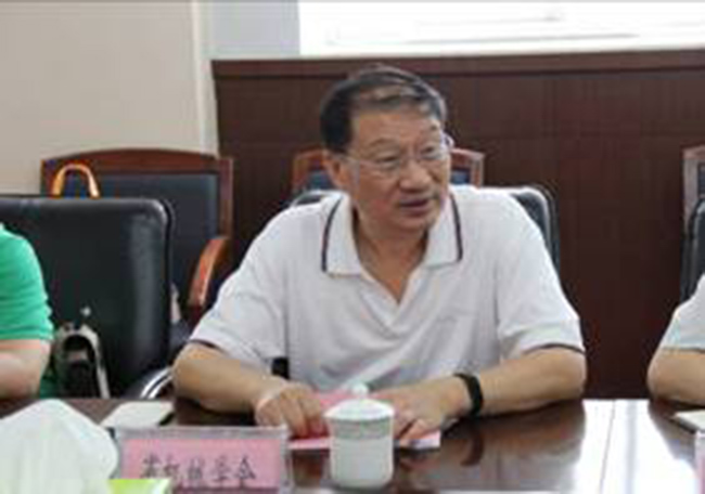 王潤(rùn)孝秘書長(zhǎng)主持會(huì)議
